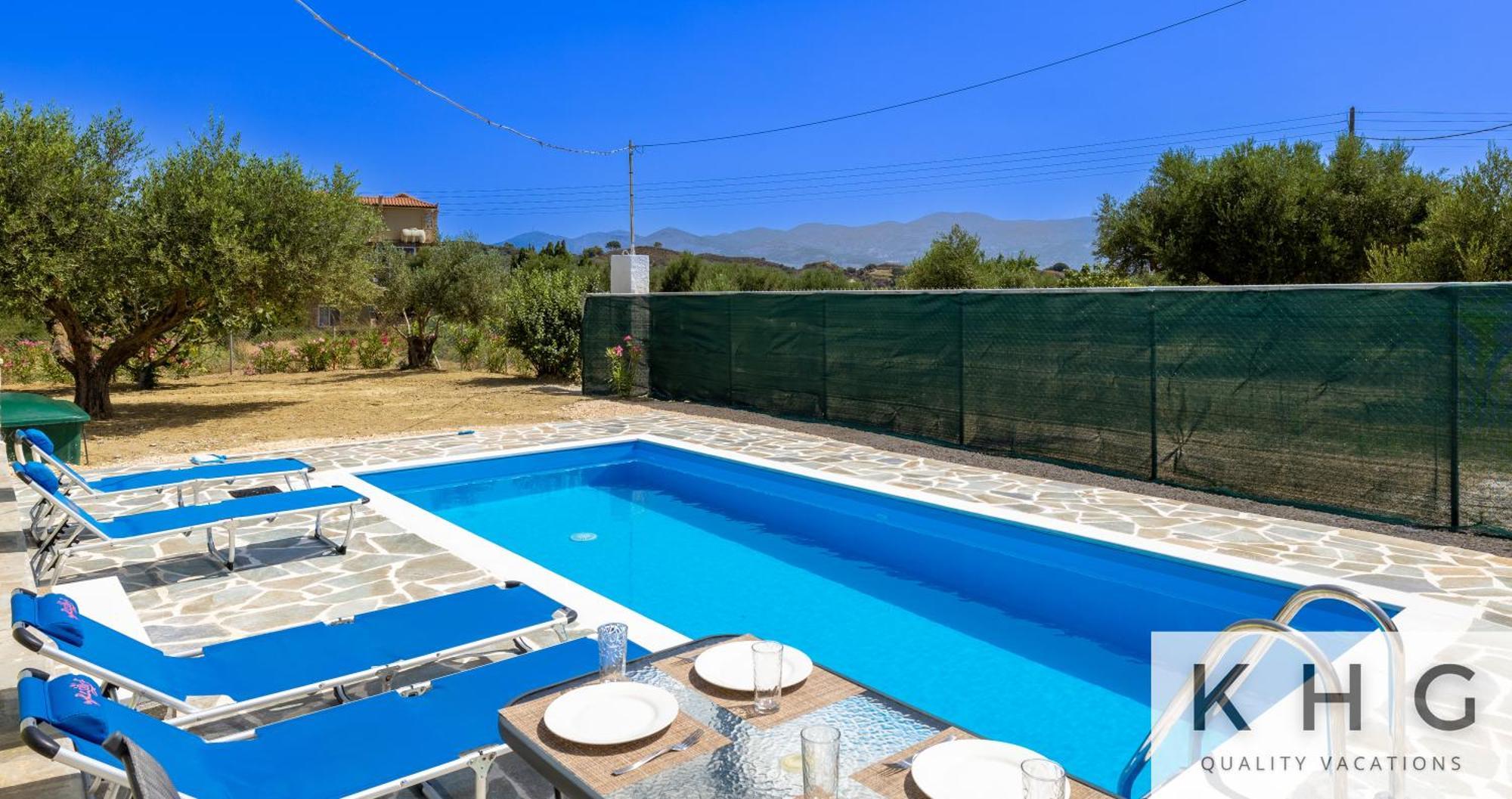 Family With Private Pool! Near Megas Lakos Beach